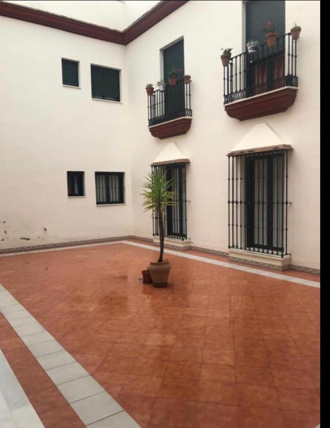 Apartamento En Pleno Centro De Marchena 3 Dormitorios 3 Banos Privados Exterior photo
